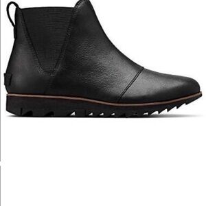 Women’s Sorel Harlow Chelsea booties- Black 9